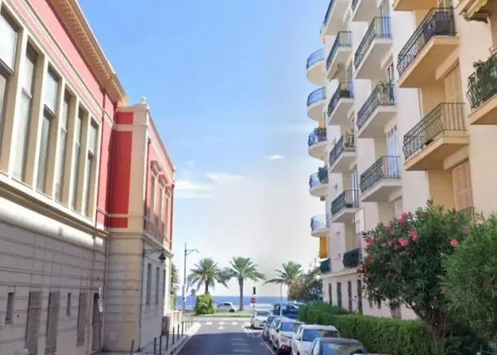 דירה Nice, Seaside *