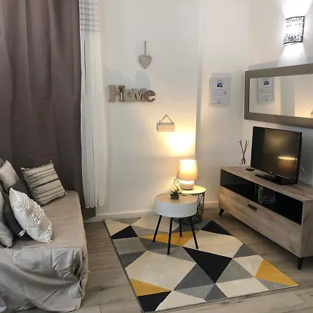 Nice, Seaside Apartman *