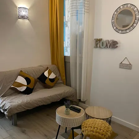 Nice, Seaside Apartament *
